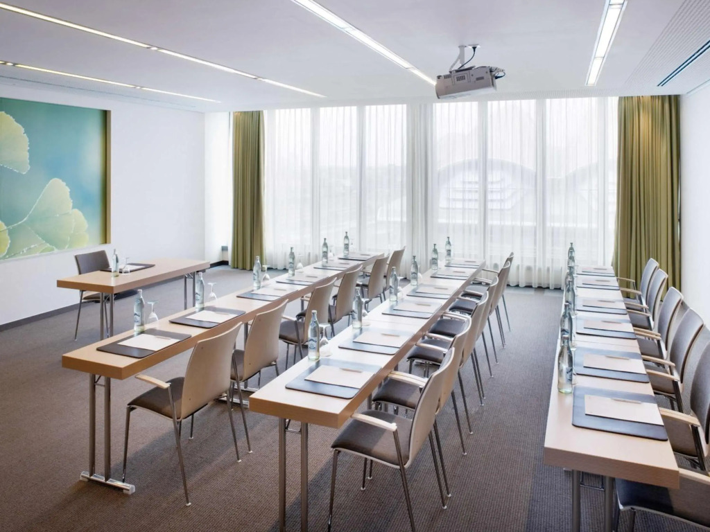 Mövenpick Hotel Frankfurt City Messe