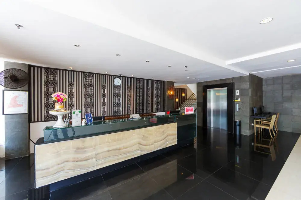 ZenRooms Kuta Jerman Beach