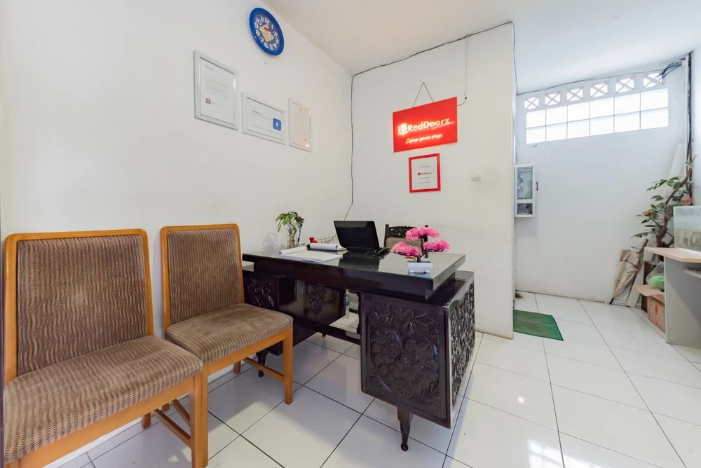 RedDoorz Syariah near RS Hermina Sukabumi