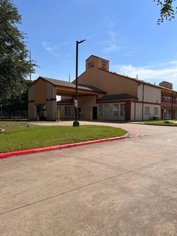 Garland Inn & Suites near Dallas TX