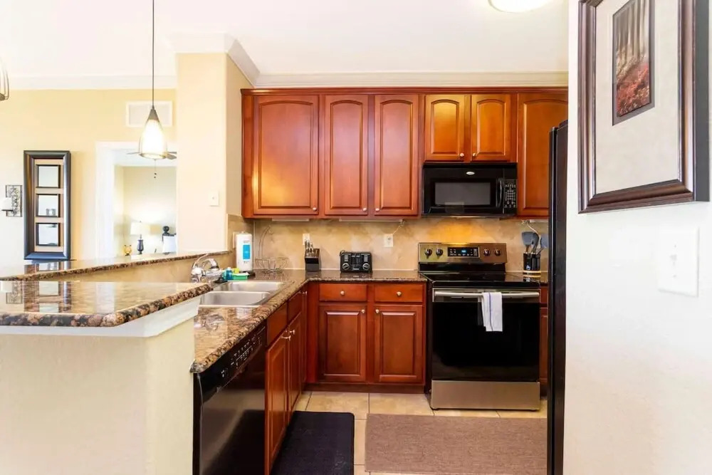 909 Unit 1033 Beautiful Apartment