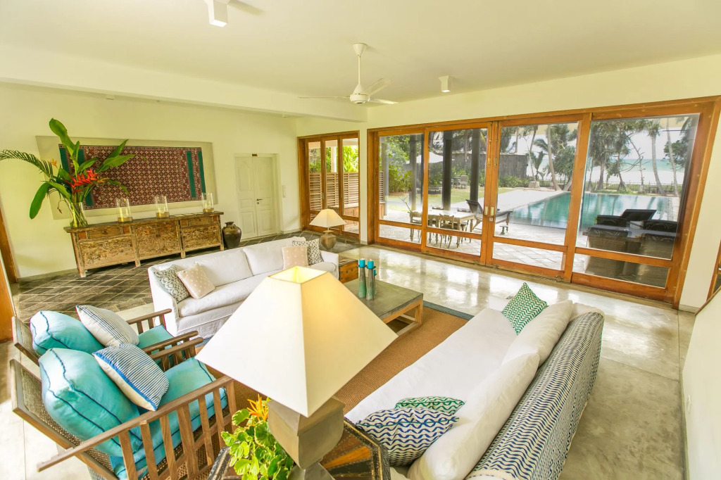 Villa Saffron Hikkaduwa