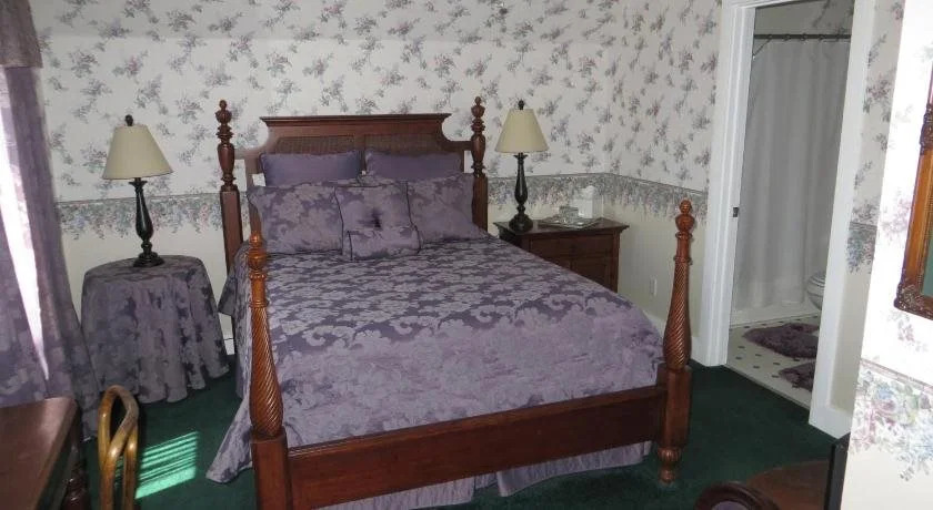 Edith Palmer's Country Inn