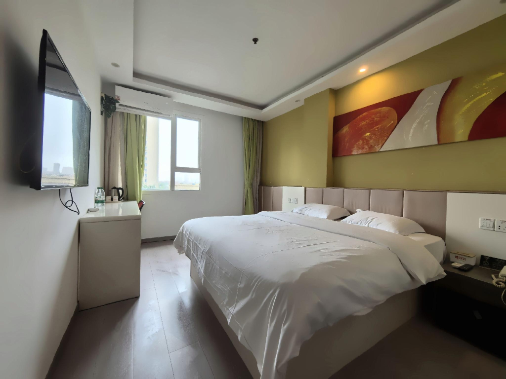 Shell Shanghai Baoshan District Tieli Road Subway Station Tiefeng Road Hotel
