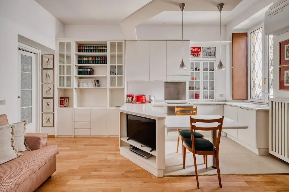 Modern 1 BR Near Gae Aulenti