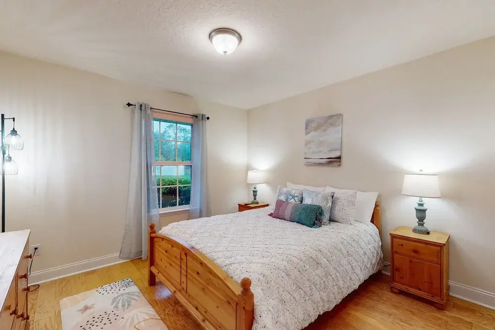 Spacious Home With Private Pool,spa, Gas Grill and Patio