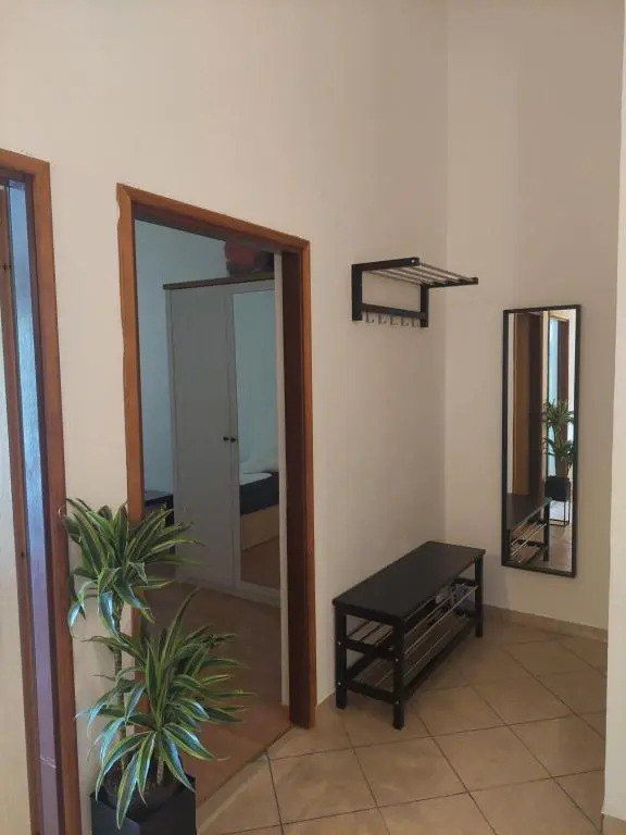 Apartment 20