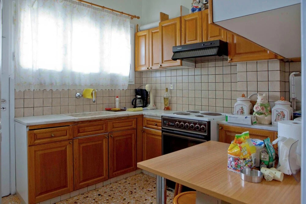 Warm & Homely Ambience in Spacious Apartment