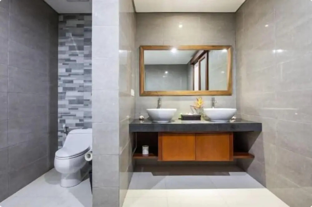 SMV - 3BedGRDN - V1 · 3BR Garden Villa Walk to Beach N Shops Legian