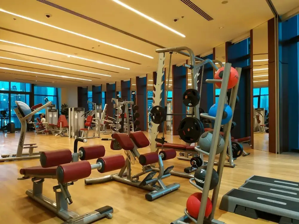5 Apt in Architectural Marvel of Dubai