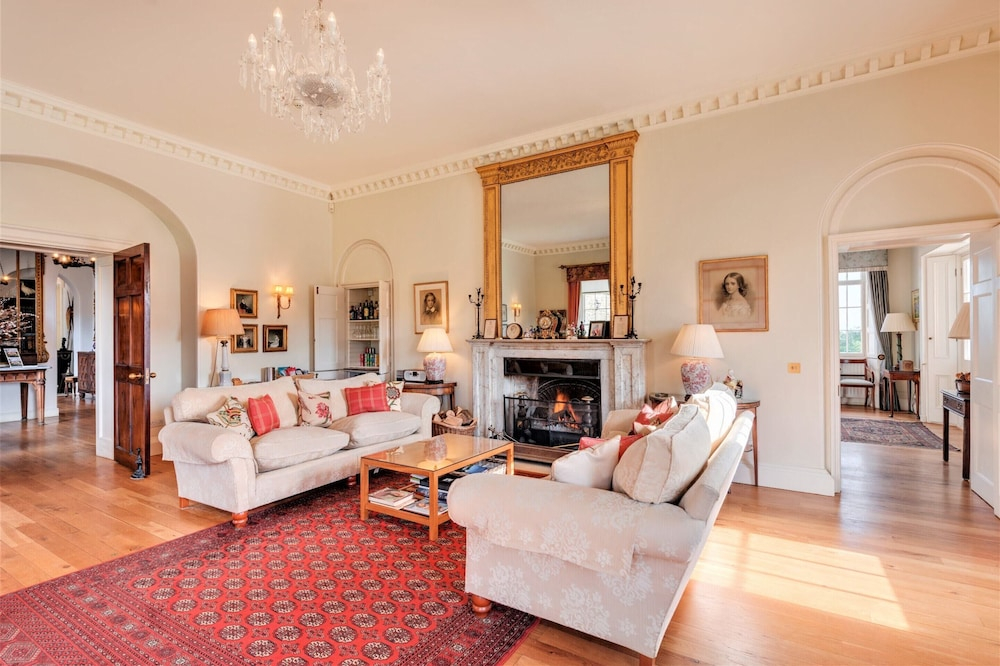 Historic Castle on River Tamar, No Deposit