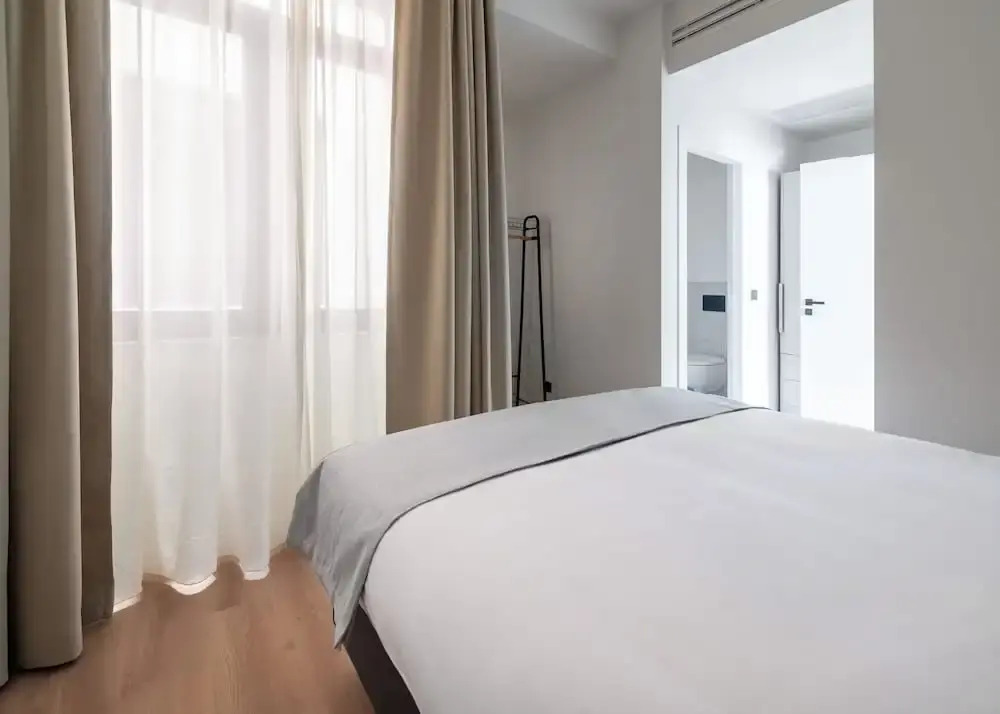 Limehome Athens Agora