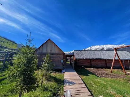 Kanas Cloud Star Brahman House