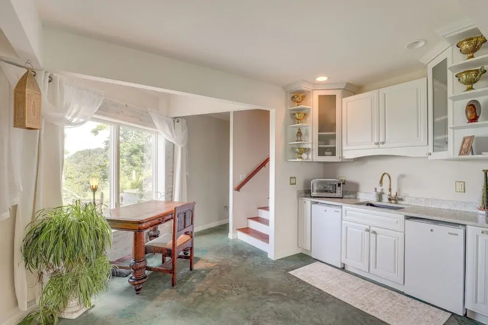 Unique Mountain-view Dome Home in Weaverville
