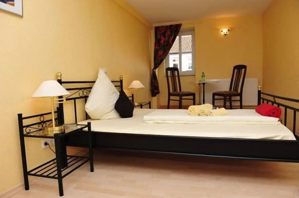 Hotel Hirsch Garni