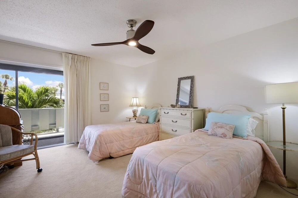 West Bay Cove #230 2 Bedroom Condo by Redawning