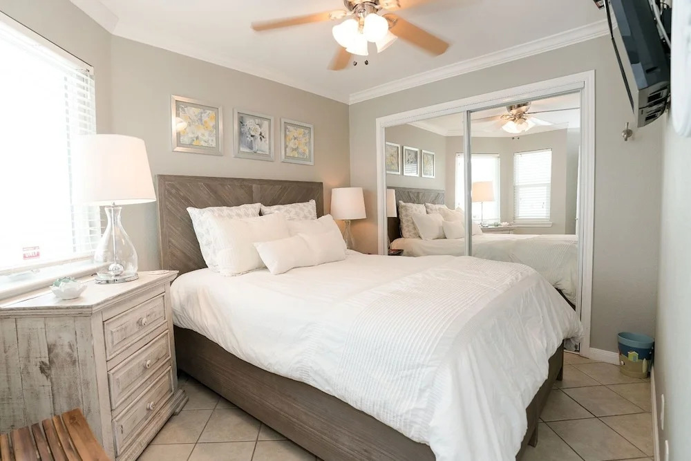 Sandy Toes 1 Bedroom Condo