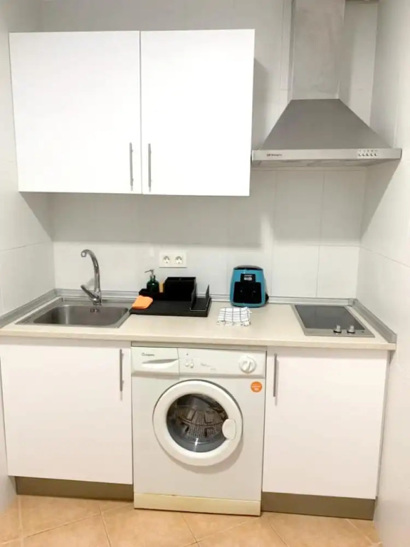 Studio in Benalmádena, with Wonderful City View, Shared Pool And Wifi - 700 M From the Beach