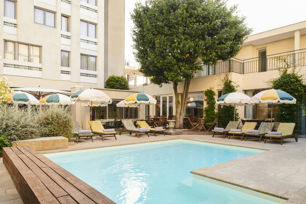 Maison des Ambassadeurs, a Small Luxury Hotels