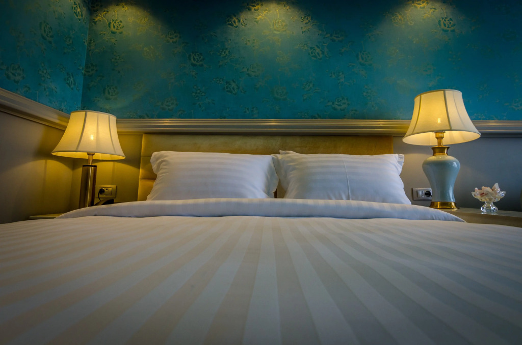 Phoenicia Blue View