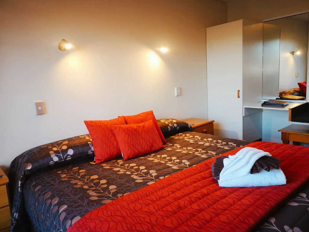 Aston Court Motel
