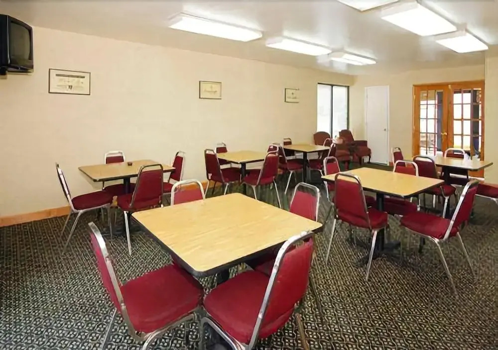 Rodeway Inn Civic Center