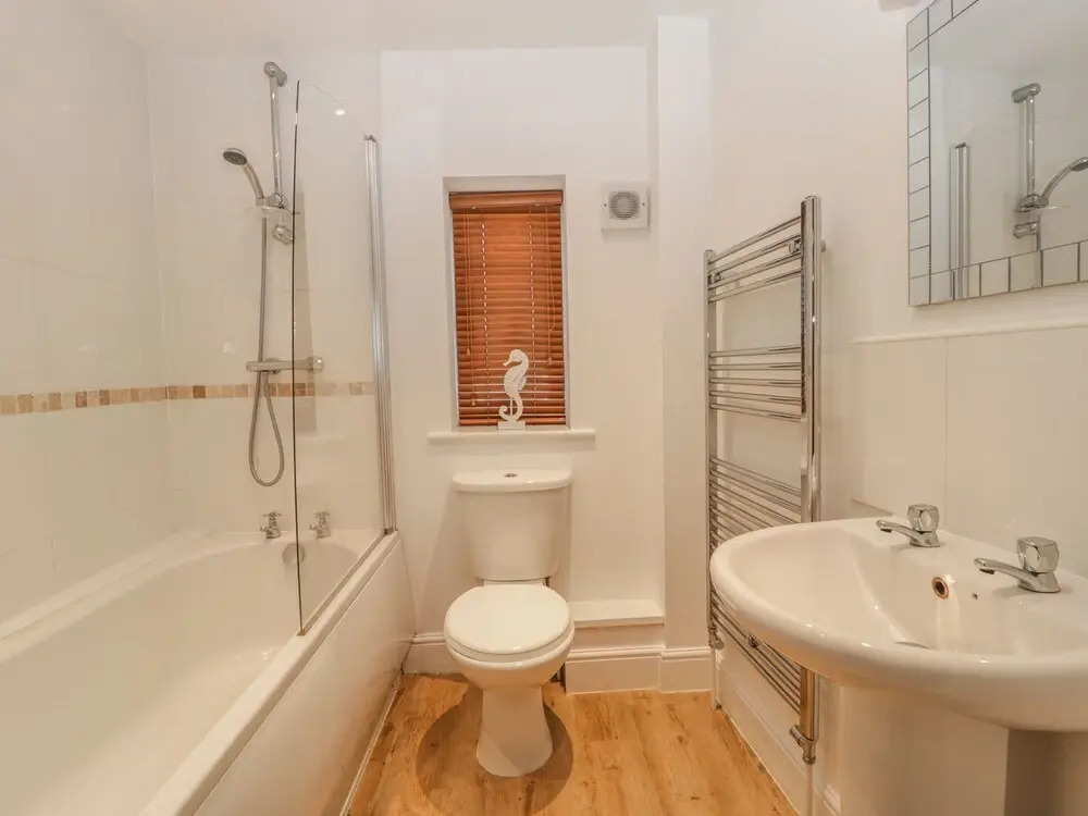 6 Malthouse Court