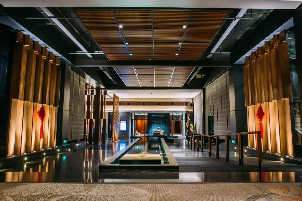 Cheery Dragon Canal Hotel Hangzhou - Intangible Cultural Heritage Hotel