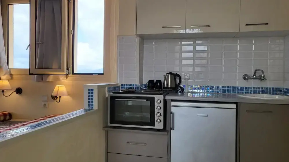 2 Bed Apartment - Sleeps 8 - Pool Patio Views