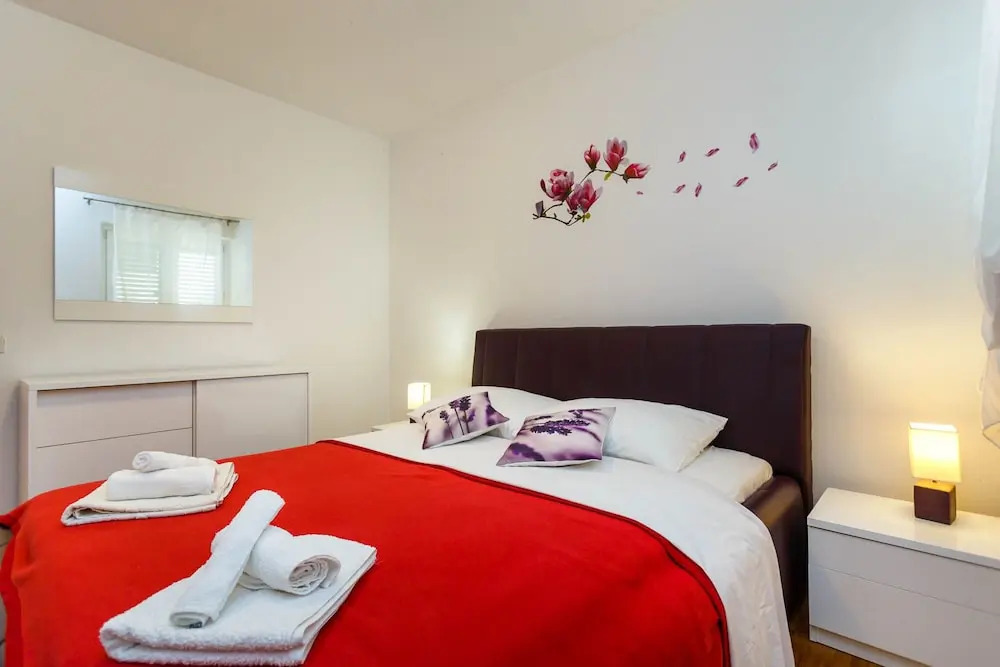 Apartment Dragica