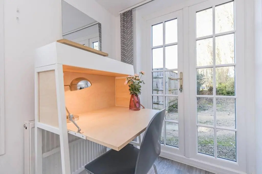 Oxford City Centre apartment with parking!