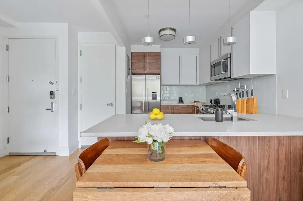 Withers by Rove Travel 1BR Williamsburg Apt