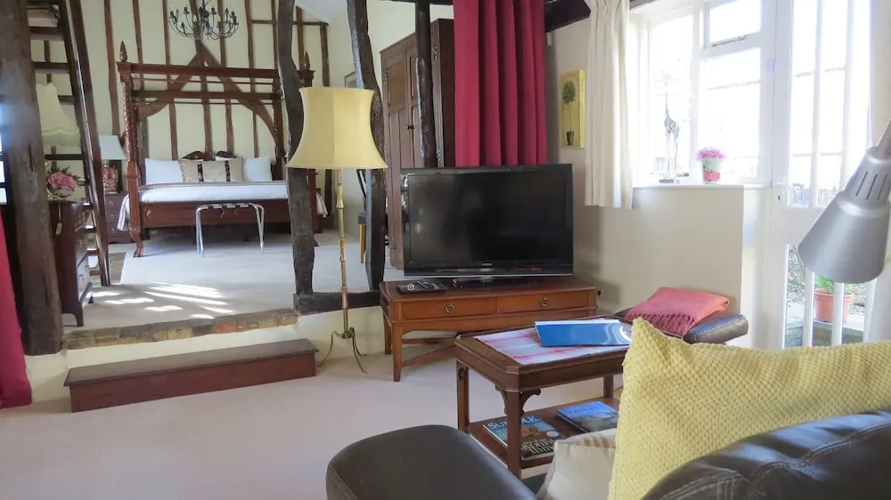 Greyhound Cottage