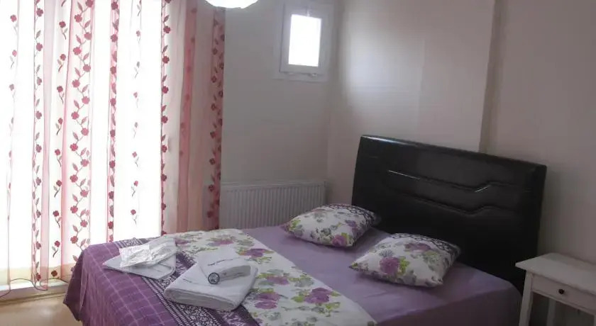 Zena House Bornova