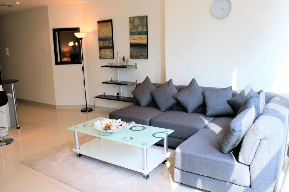 DRT- Modern 1 bedroom near Dubai metro