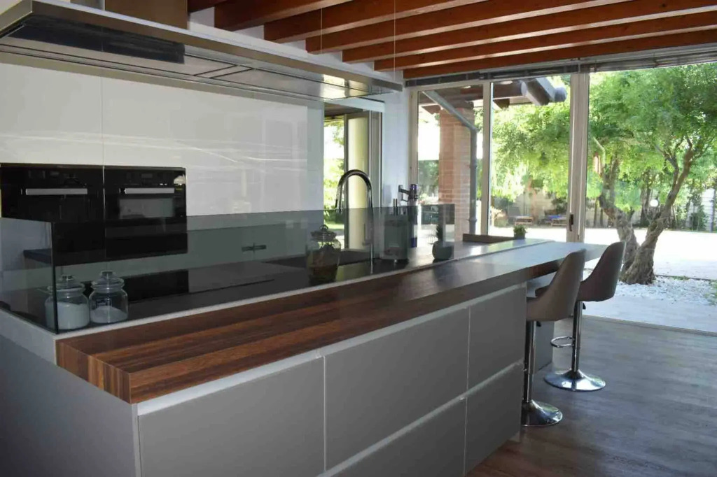 Villa Fermi, With Swimming Pool, Gym, Saunas and Room Equipped With Musical Equipment