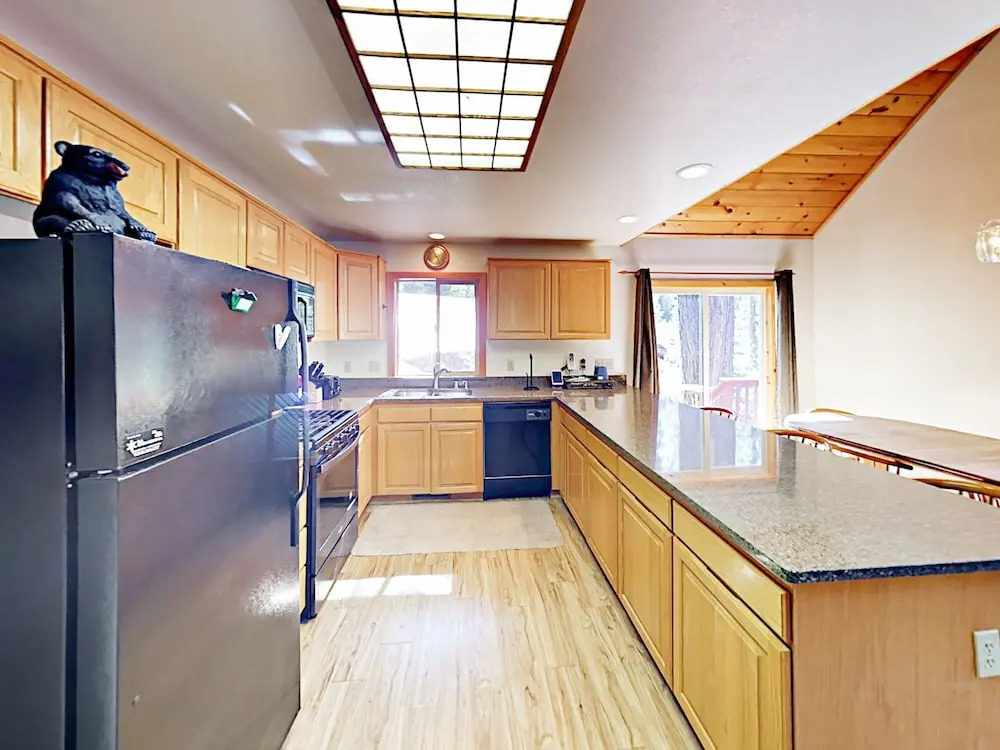892 Evergreen Way Home 4 Bedrooms 2.5 Bathrooms Home