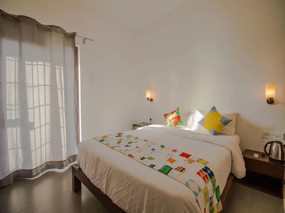 OYO 14305 Home Sea View Studio Morjim Beach
