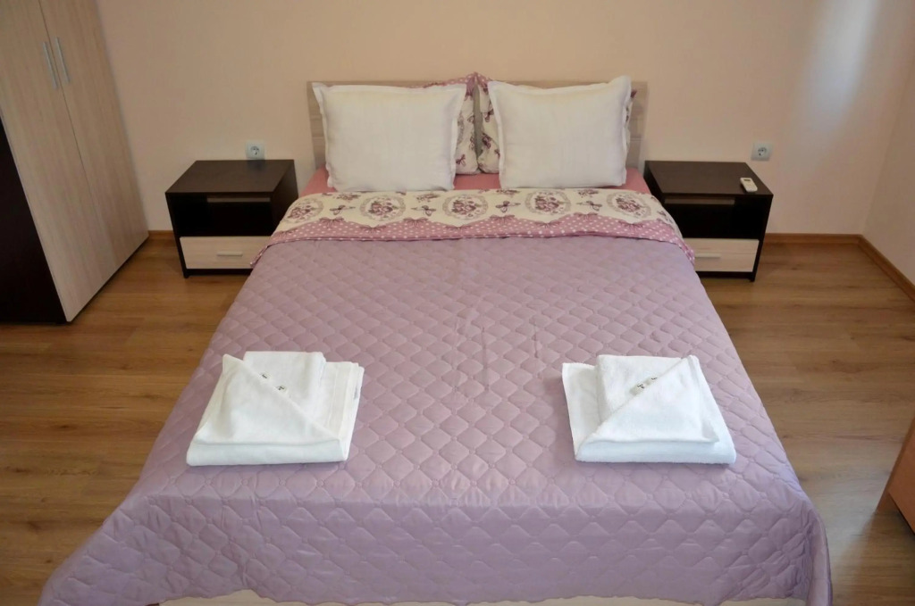 Central Apartment 4