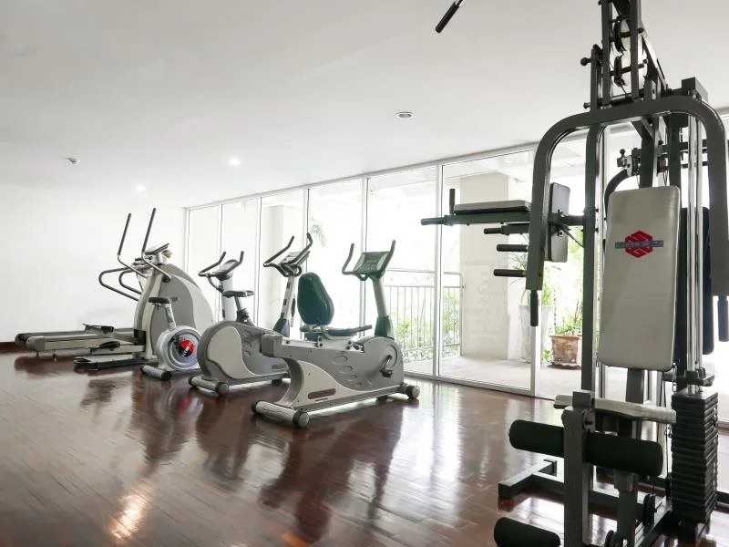 Twin Peaks Sukhumvit Suites