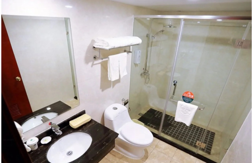 GreenTree Inn JiangSu XuZhou KuangDa HuaiTa East Gate Express Hotel