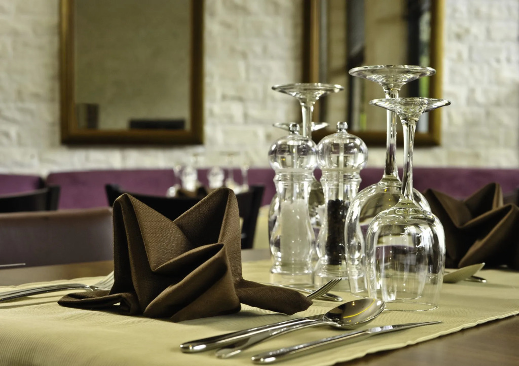 Отель Four Points By Sheraton Nairobi Hurlingham