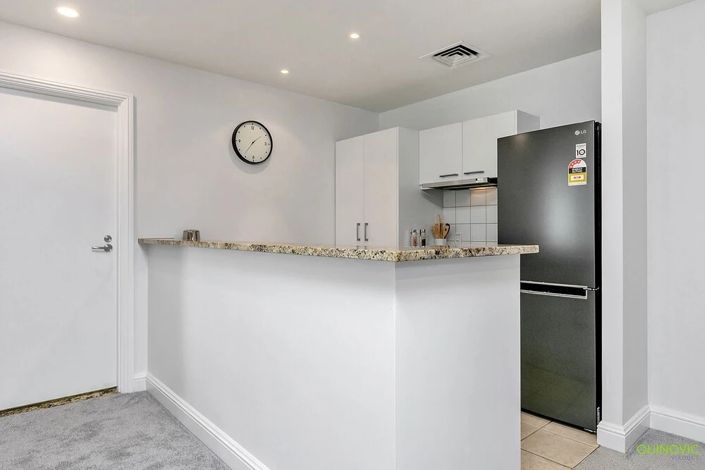 QV Modern Apartment in CBD - 078
