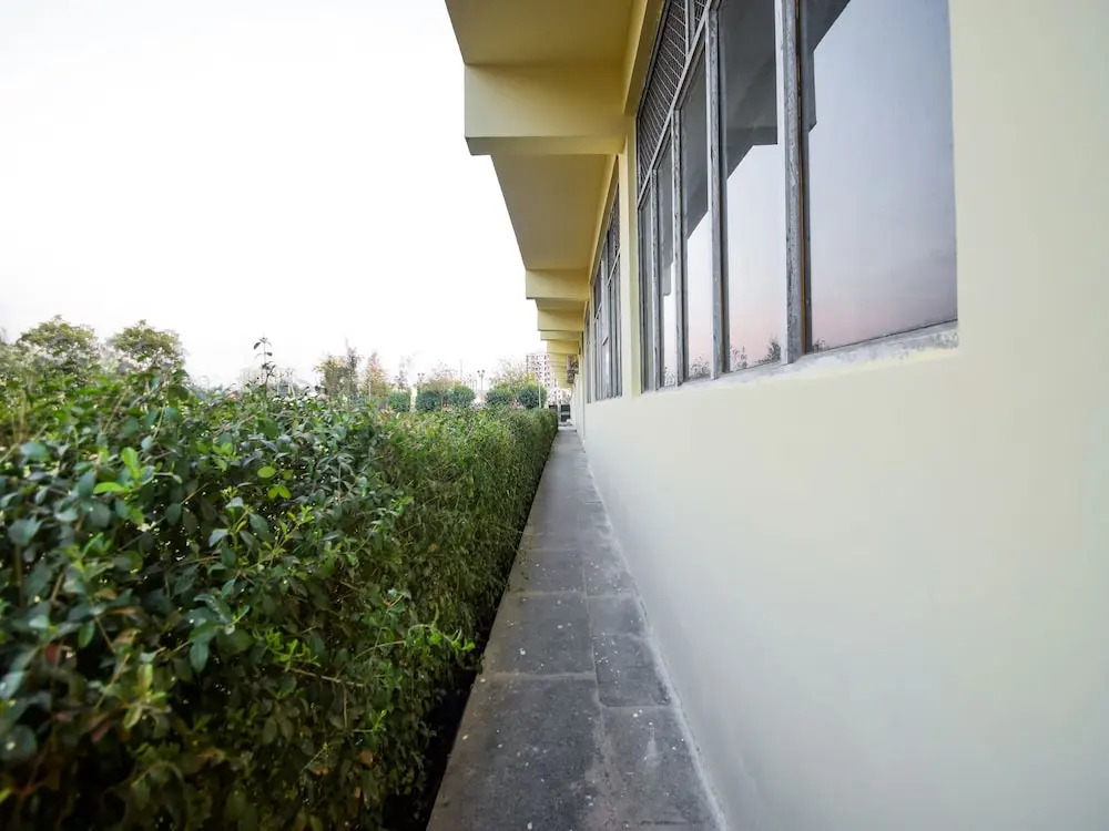 OYO 26659 Hotel Parmanand Garden