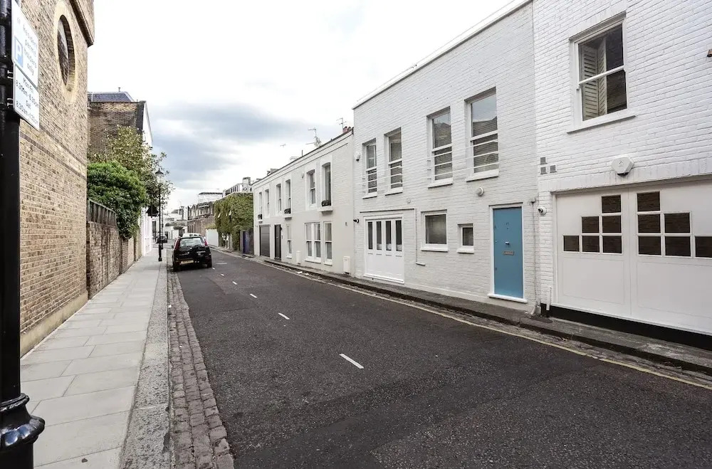 Sparkling 2 Bed Mews House
