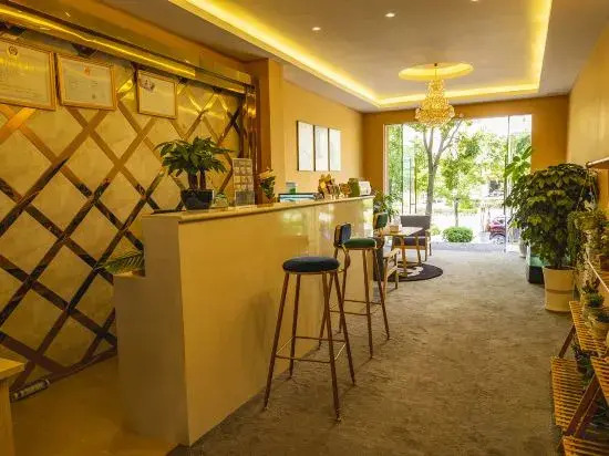 Anning Yujian Hotel (Wuyue Plaza)
