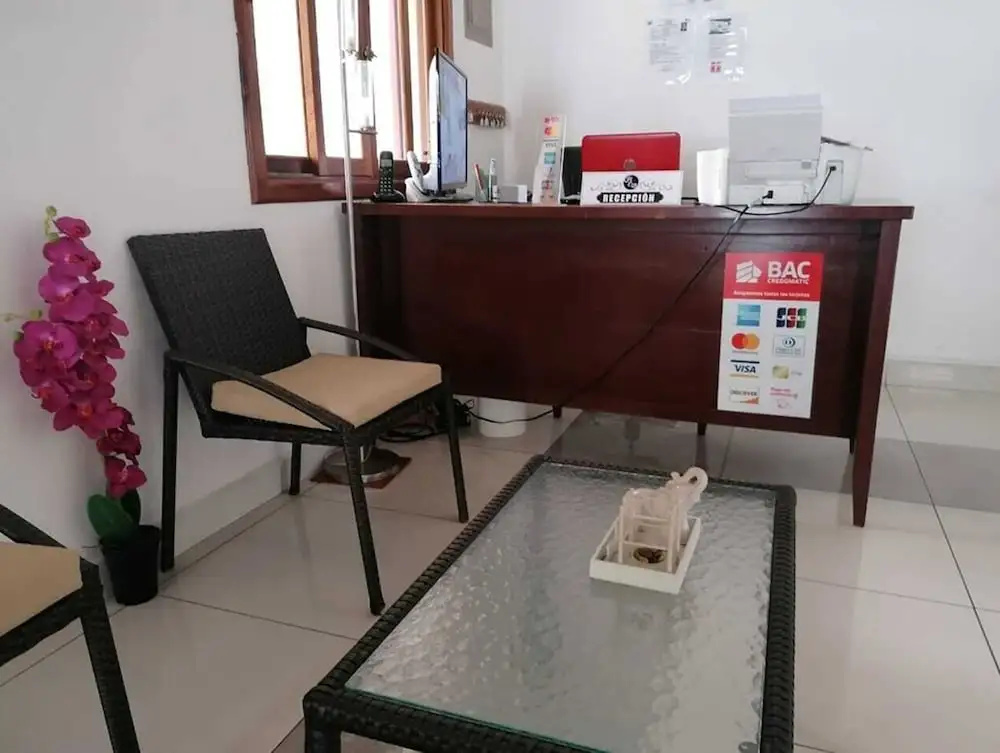 Hotel Casa Blanca