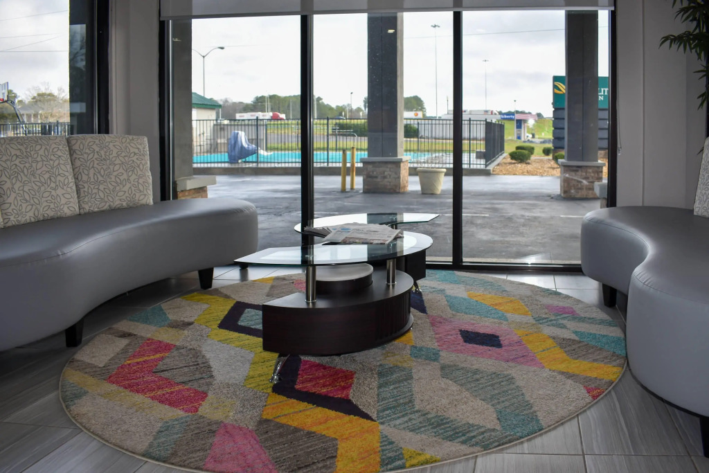 Ramada Inn Calhoun