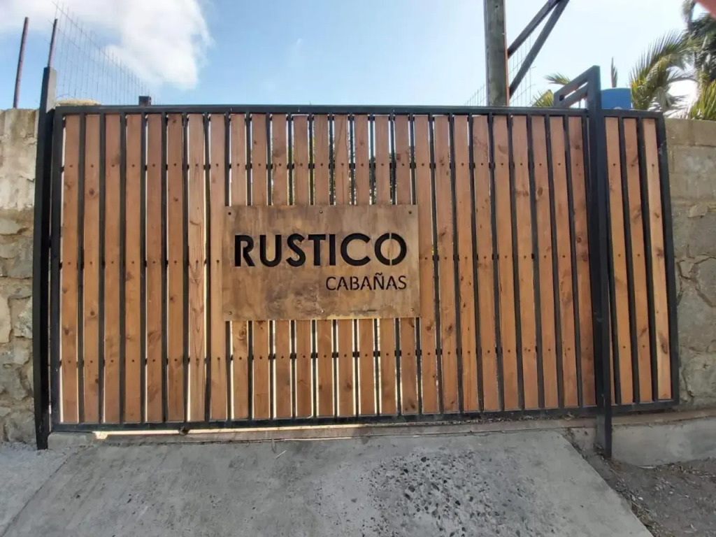Cabañas RUSTICOPAPUDO