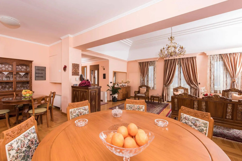 Alba Residence